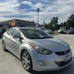 2013 Hyundai ELANTRA