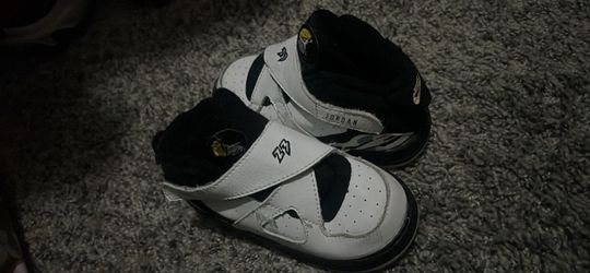 Air Jordan 8 Toddler Sneakers White Black