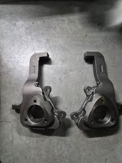 DODGE RAM 1500 Front Spindle Knuckles