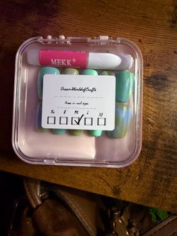 Spring/summer press on nails
