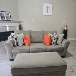 Like NEW Livingroom Suite