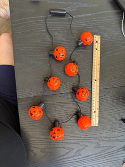Pumpkin light up necklace for safety