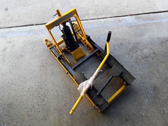 Pittsburgh Hydraulic Motorcycle and ATV Lift Jack