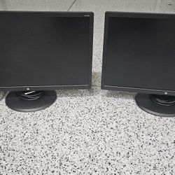 Dual 22" HP Computer  Monitors with HDMI cables/ stands