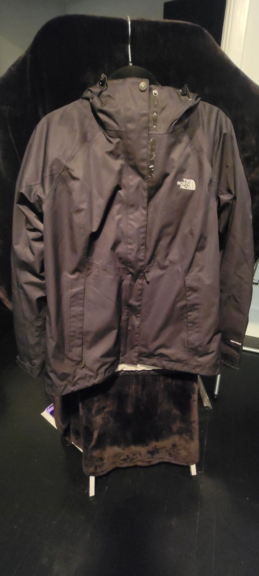 The North Face Women's Black Raincoat