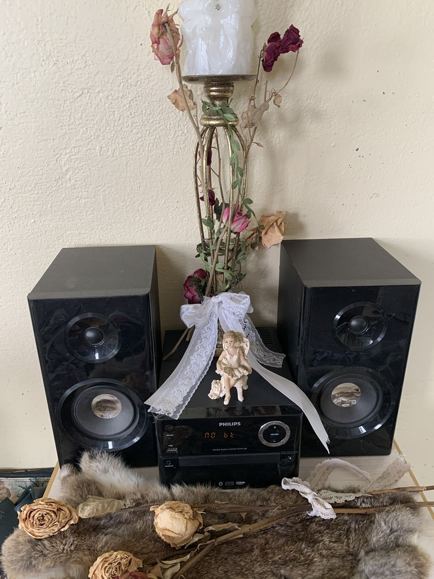 Phillips CD, USB, RADIO player