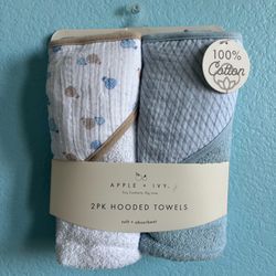 NWT Apple + Ivy 2-Pack Hooded Baby Towels – 100% Cotton