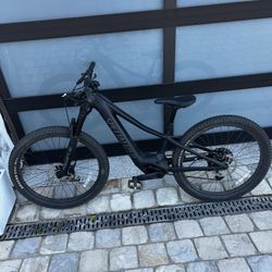Specialized Turbo Levi SL Kids Mountain Bike 