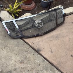 Escalade Stainless Steel Chromed Out Mesh Grille Read Description 