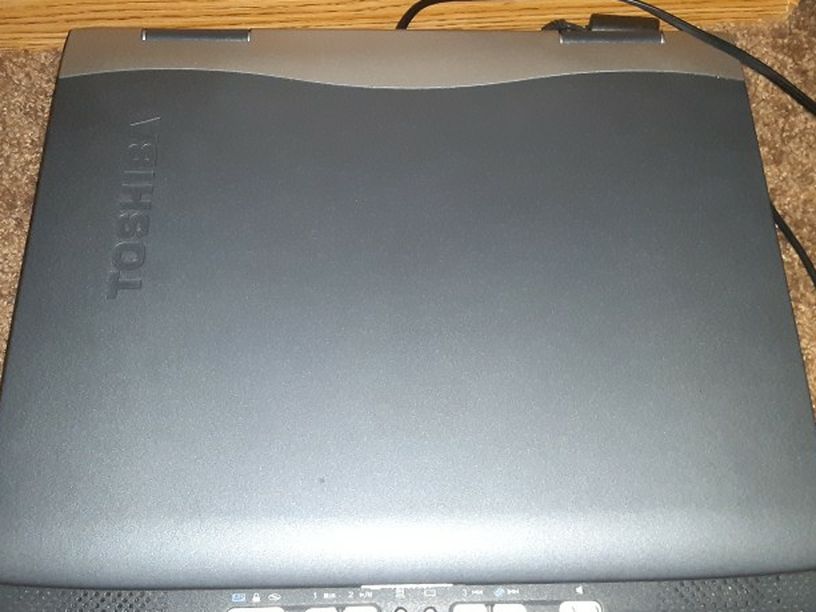 *Toshiba Laptop & Case*