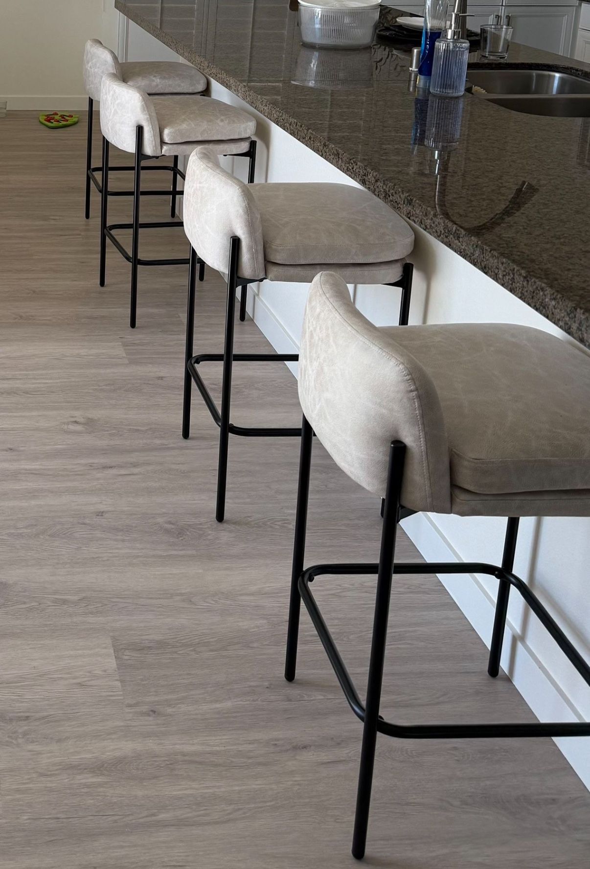 4 Counter Stools