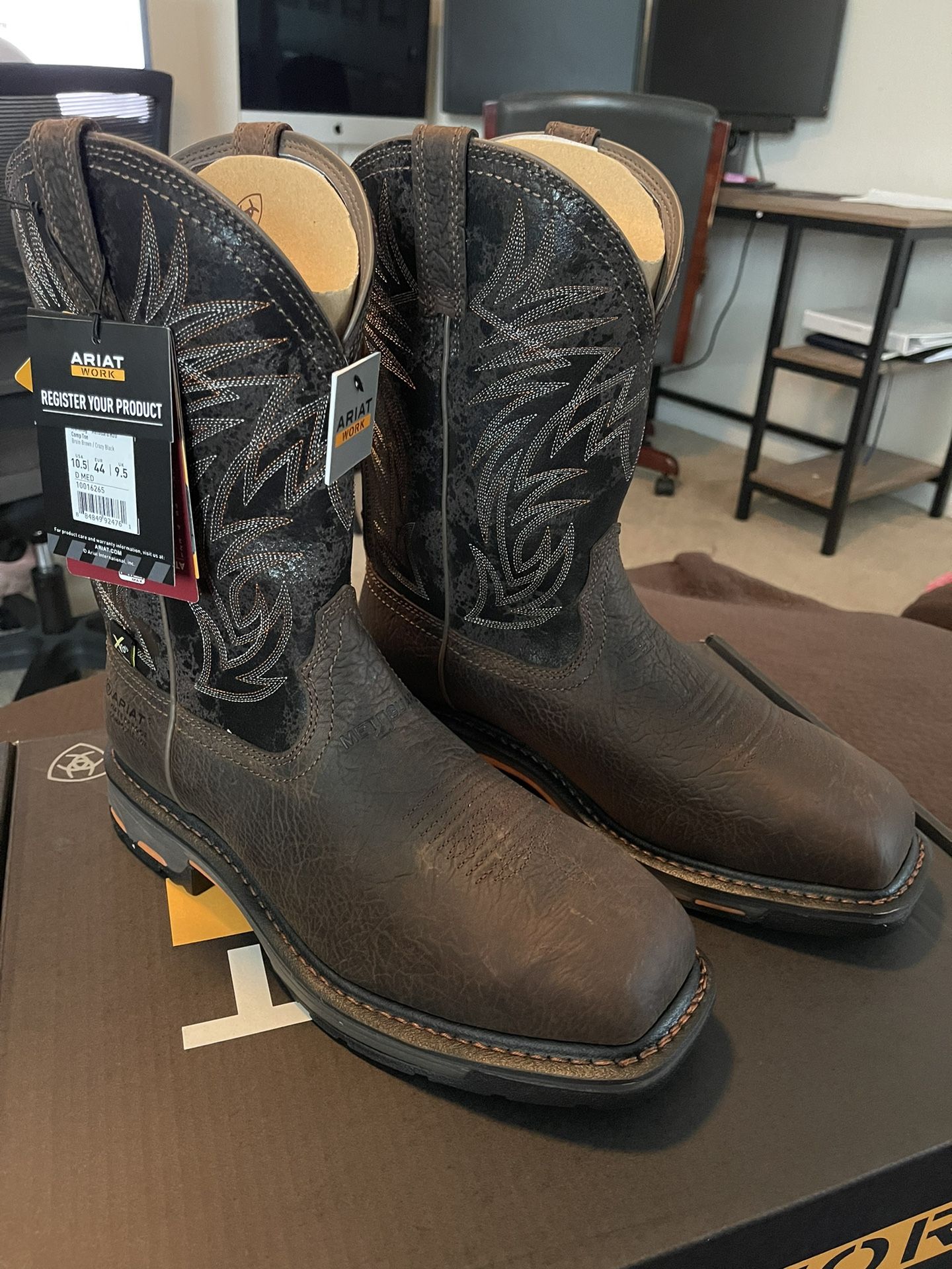 Ariat Work Hog Metguard Boots Sz 10.5 D for Sale in Houston TX OfferUp