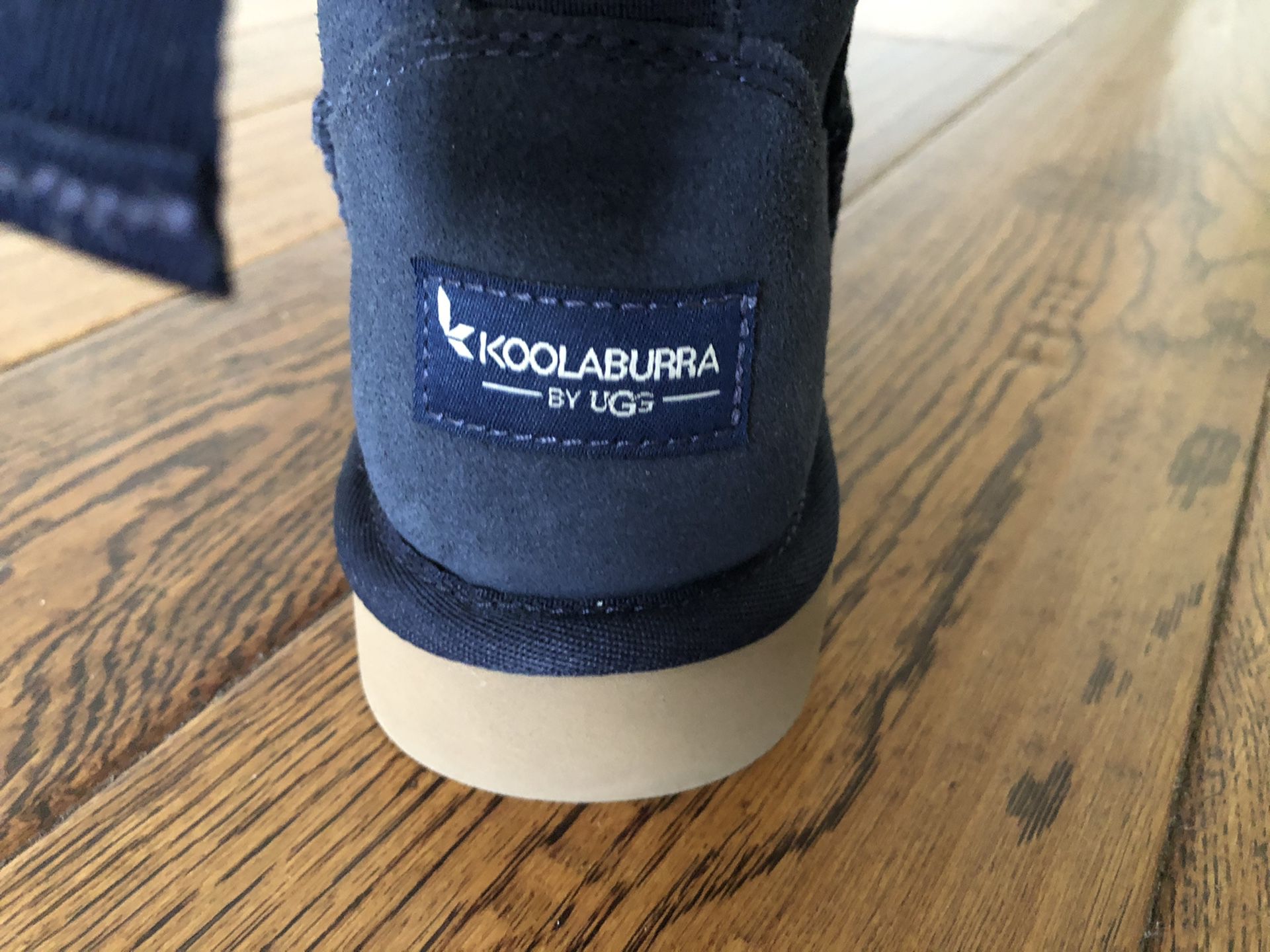Koolaburra by UGG size: 6, brand new in box