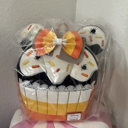 MINNIE MOUSE GLOW IN THE DARK HALLOWEEN CUPCAKE LOUNGEFLY BACKPACK
