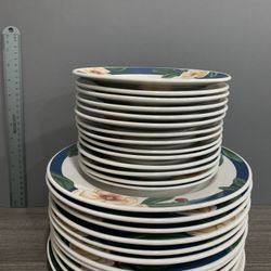 Set of 24 Floral Plates