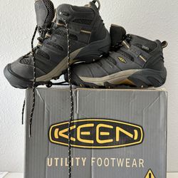 KEEN Women’s Size 7 Work Boots 
