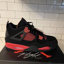 Men’s Jordan Retro 4 Red Thunder Size 14.