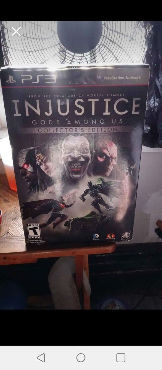 Dc Injustice Gods Among Us Collector's edition Status