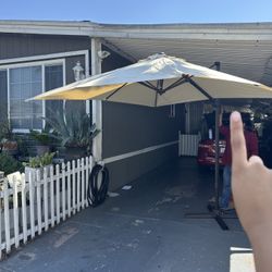 Sombrilla Nueva Ya Armada Y Facil De Abrir Y Serar 