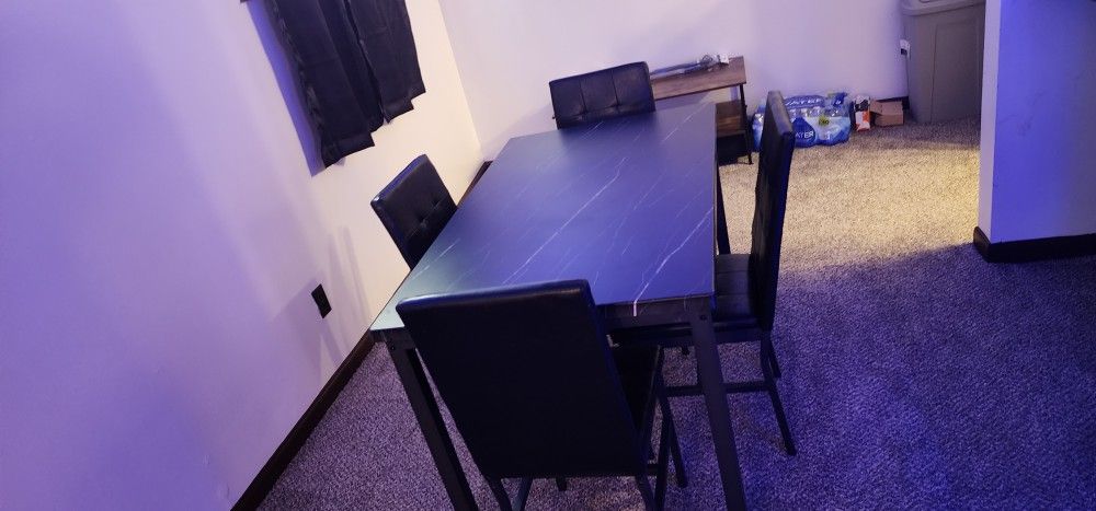 Dining Room Table With Chairs