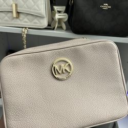 Michael Kors soft pink Crossbody 
