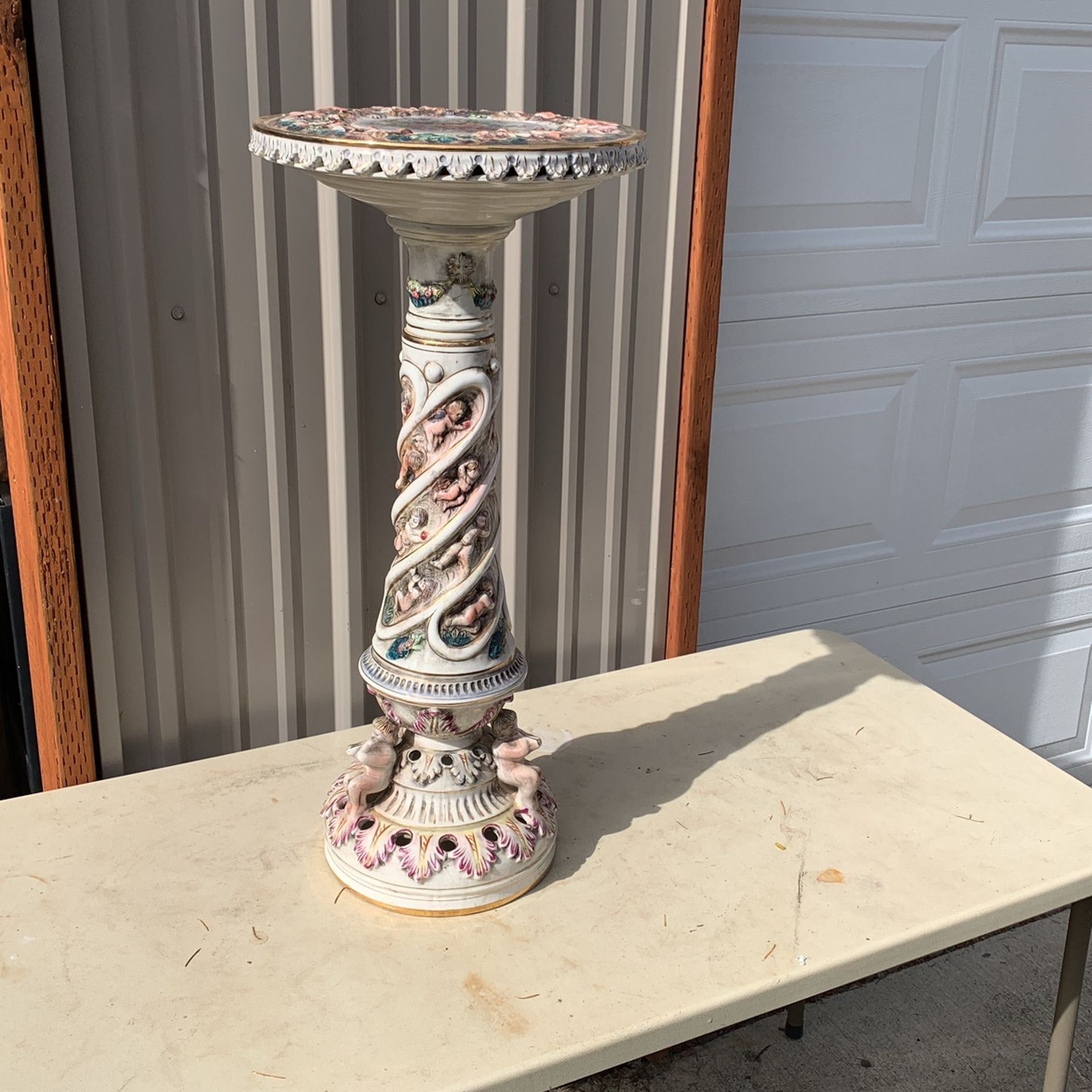 Large Italian Capodimonte Pedestal