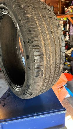 GOODYEAR EAGLE/ LOTS OF LIFE on TIRE