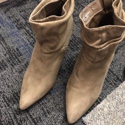 Ladies Boots