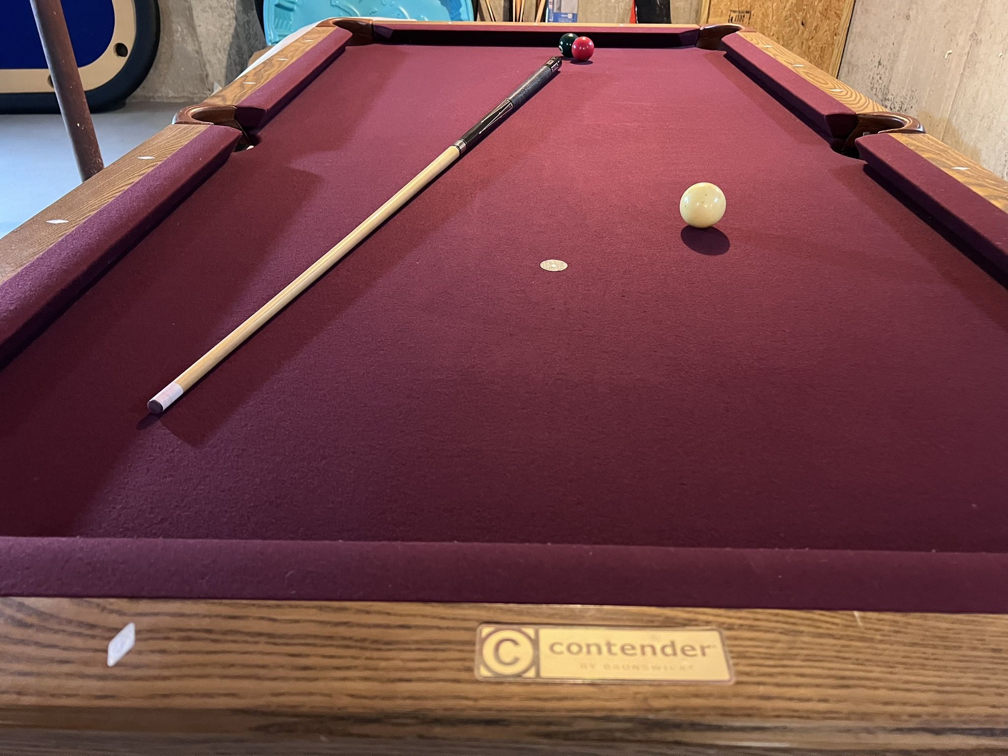 Brunswick Contender Slate 7’ Pool table