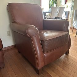 Chair With Ottoman 