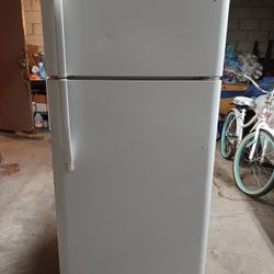 Fridge
