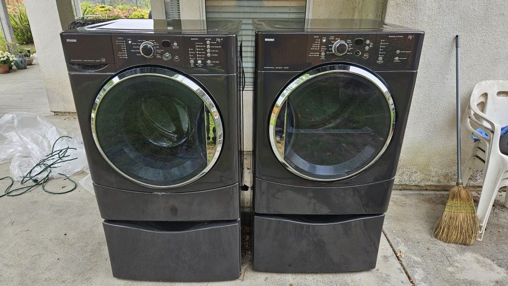 Kenmore Washer & Dryer W/ Pedestals