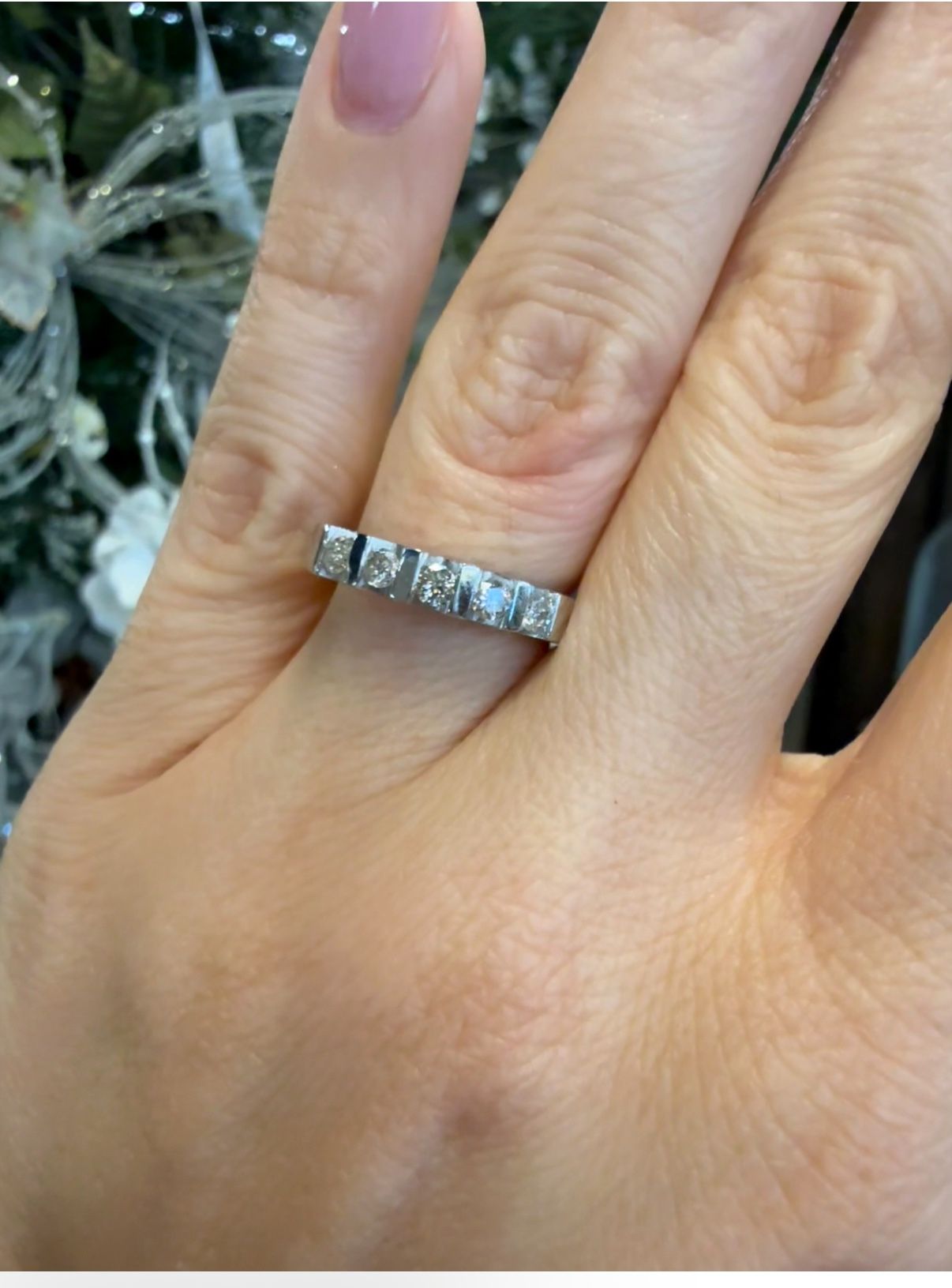 14K Gold Natural Diamonds Ring Band