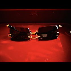 James Oro Sunglasses Like New