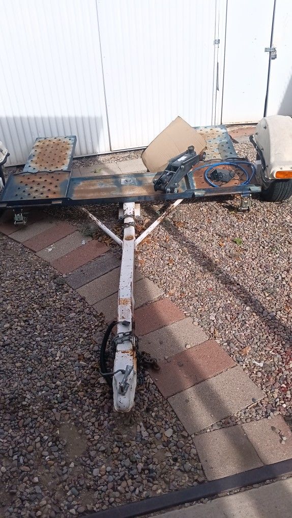 Master Tow Dolly