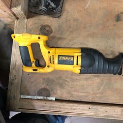 Dewalt Sawsall And Light