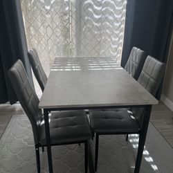 Dining Table With Four Chairs 