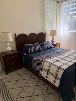 Queen Bed Set – Like New | Solid Wood | Trundle + Storage