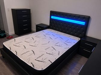 Bedroom Set ( Juego De Cuarto)💮Sold separately too💮Fast delivery