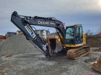 John Deere 135G (Excavator/ Trackhoe)