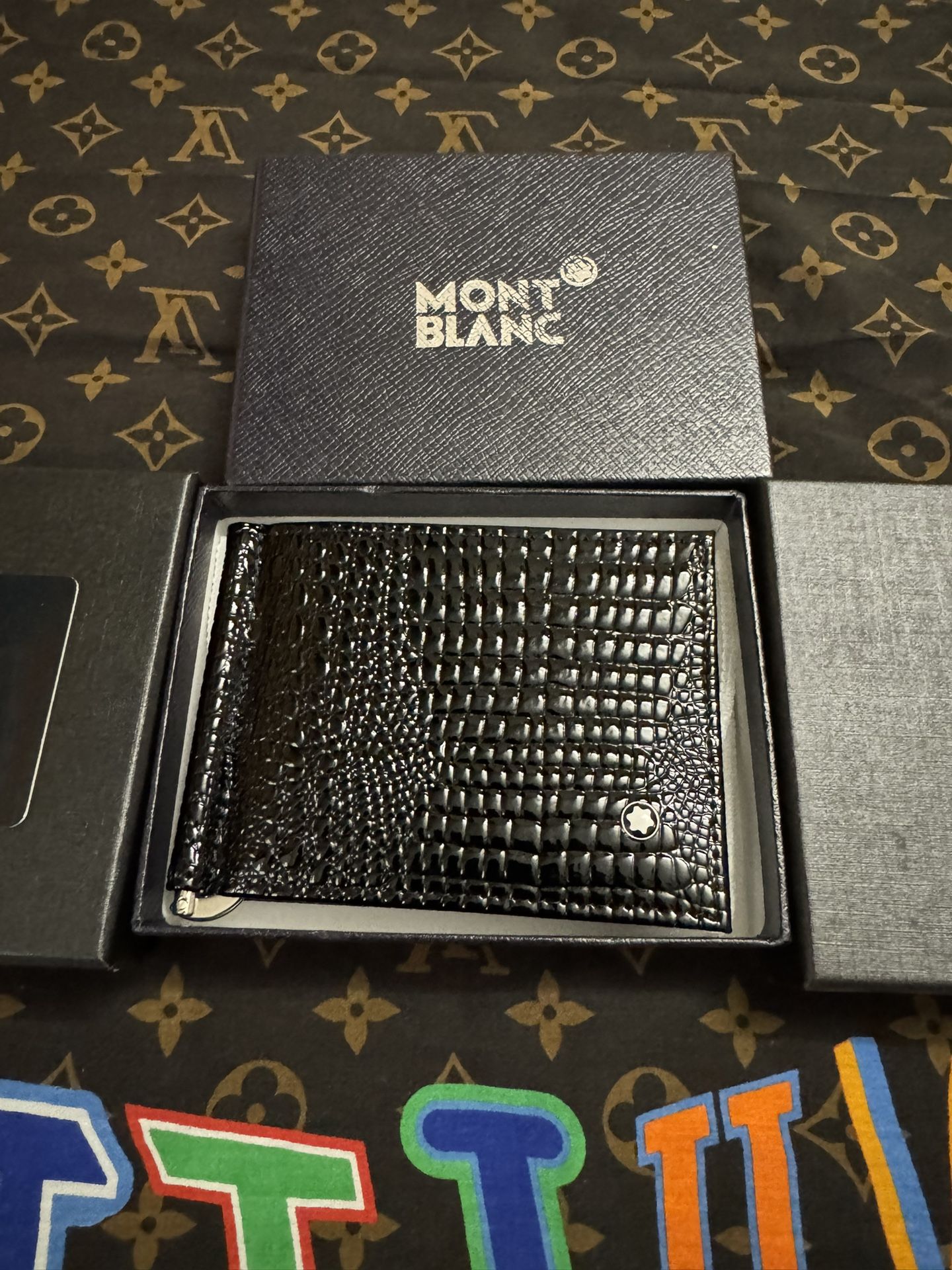 Mont Blanc Men’s Leather Money Clip Wallet
