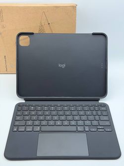 Logitech Combo Touch Keyboard Case for iPad Pro 11" M4/M5 2024/2025 Black