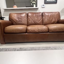 Leather Pull Out Couch