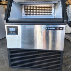 Commercial Ice Machine 