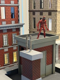 1/12 Scale Roof Top Mezco Marvel Legends