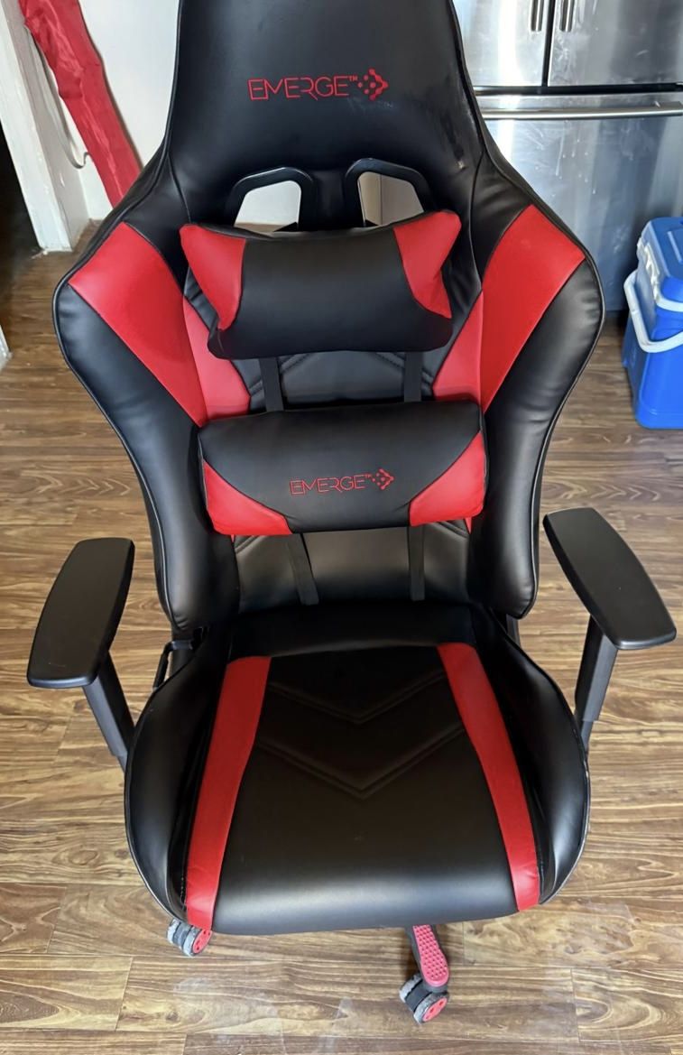 Gaming chair 