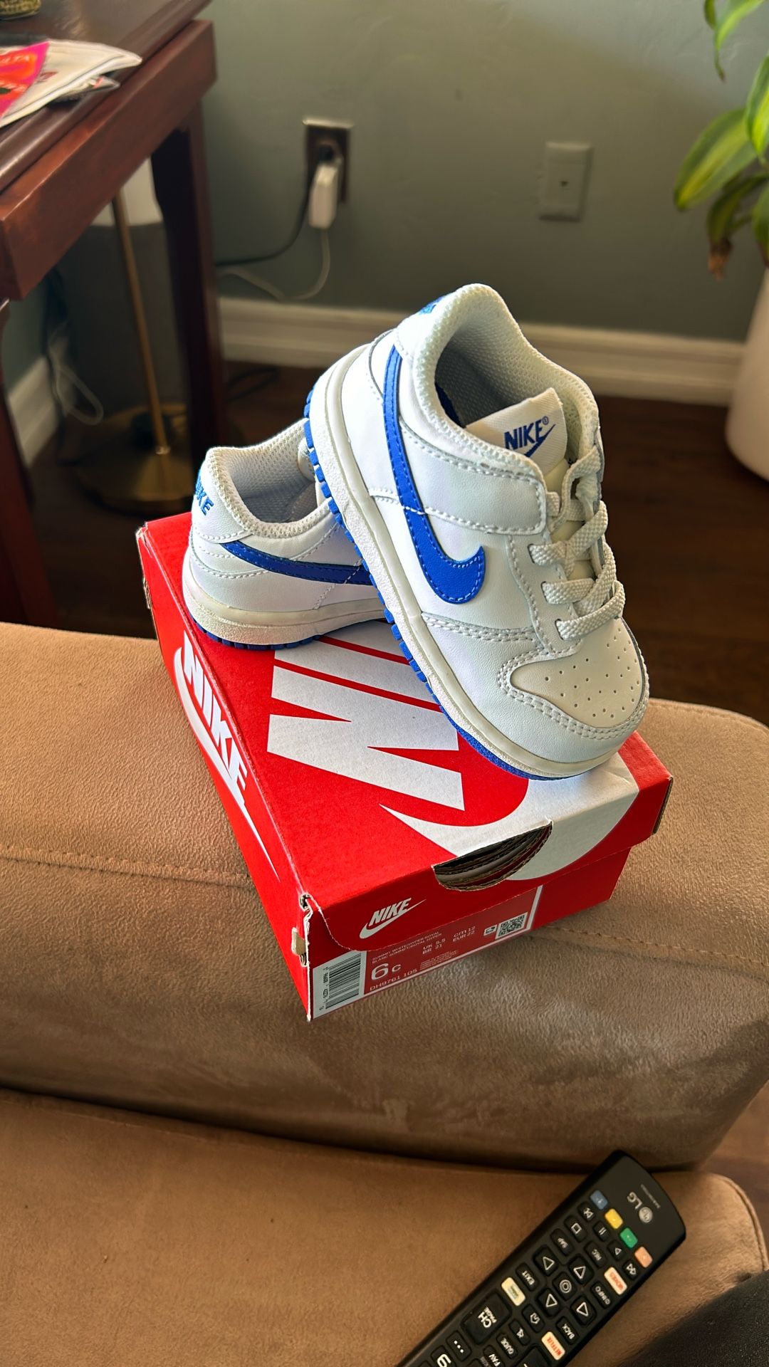 Nike Shoes 6c News $30