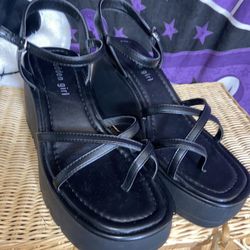 black madden girl platforms