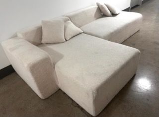 Modern L-Shaped Sectional Sofa with Chaise