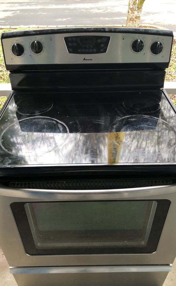 Amana Oven with glass cooktop for Sale in Auburn, WA OfferUp